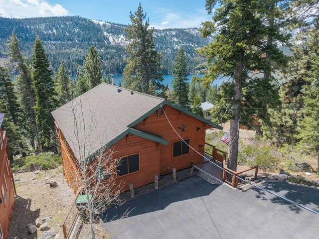 14625 Denton Avenue, Truckee, California 96161