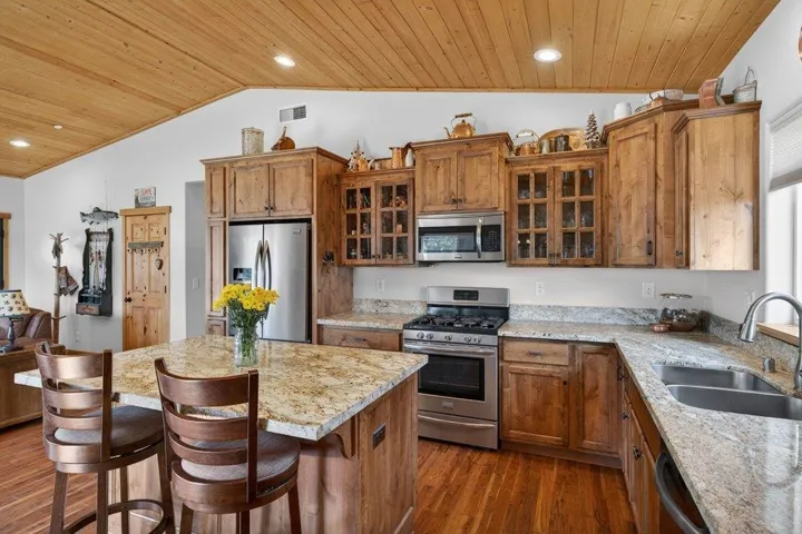 14625 Denton Avenue, Truckee, California 96161