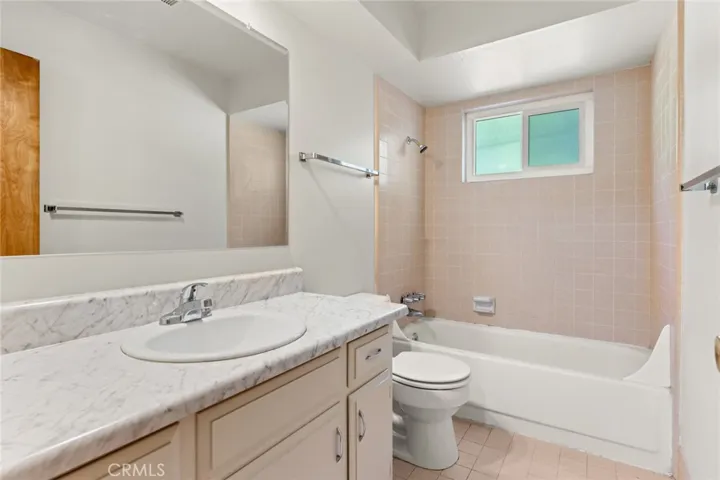 180 E 1st Avenue, Chico, California 95926