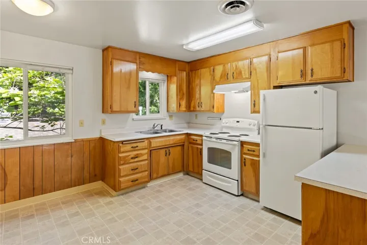 180 E 1st Avenue, Chico, California 95926