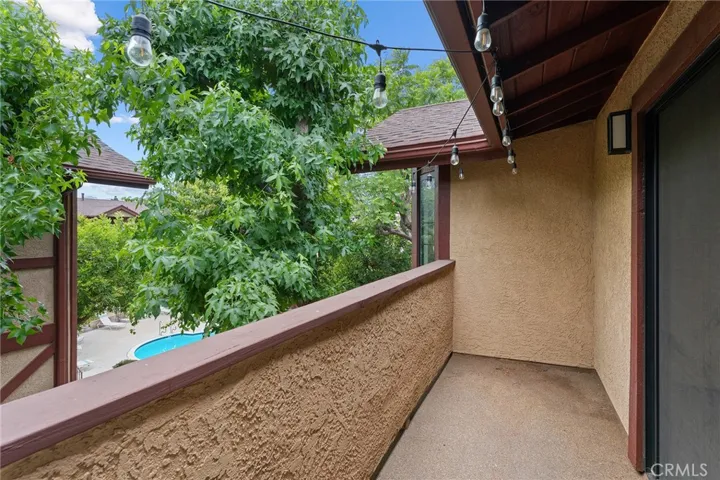 10221 Oklahoma, Chatsworth, California 91311