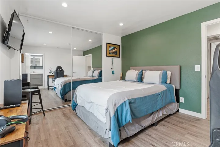 10221 Oklahoma, Chatsworth, California 91311