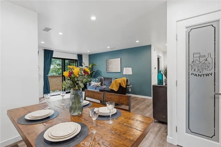 10221 Oklahoma, Chatsworth, California 91311