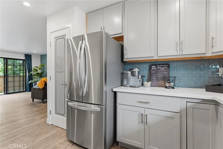 10221 Oklahoma, Chatsworth, California 91311