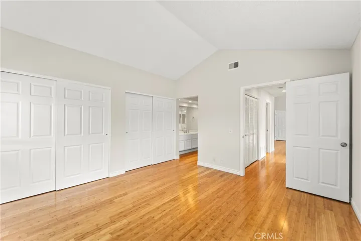 Master room facing entry door