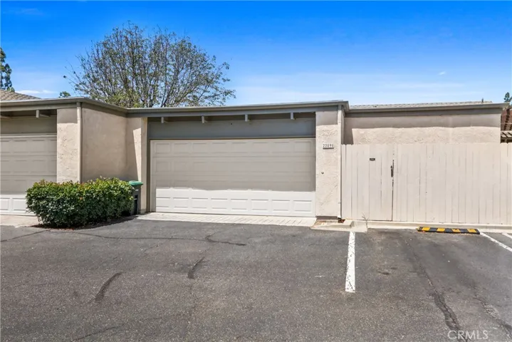 22891 Caminito Flores, Laguna Hills, California 92653
