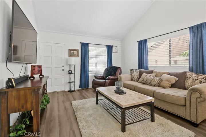 22891 Caminito Flores, Laguna Hills, California 92653