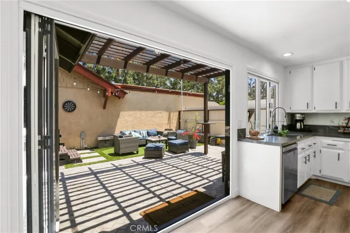 22891 Caminito Flores, Laguna Hills, California 92653