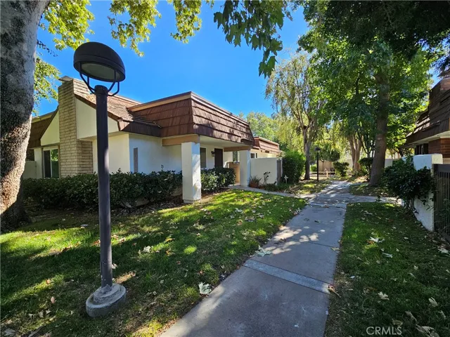22153 James Alan Circle, Chatsworth, California 91311