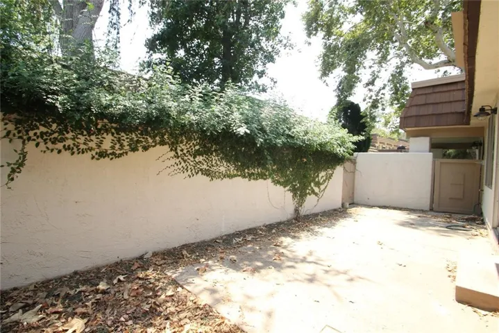 22153 James Alan Circle, Chatsworth, California 91311