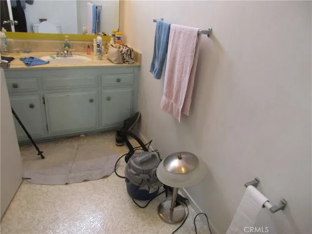Half​​‌​​​​‌​​‌‌​​‌​​​‌‌​​​‌​​‌‌​​‌‌​​‌‌​​​​ bathroom