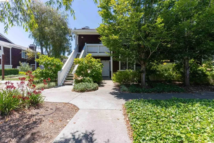 211 Bayside Ct, Richmond, California 94804