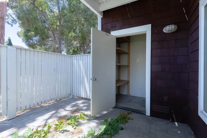 211 Bayside Ct, Richmond, California 94804