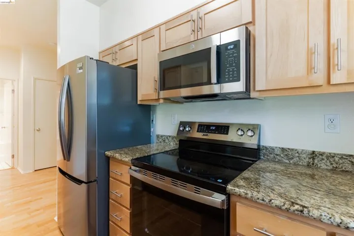 211 Bayside Ct, Richmond, California 94804
