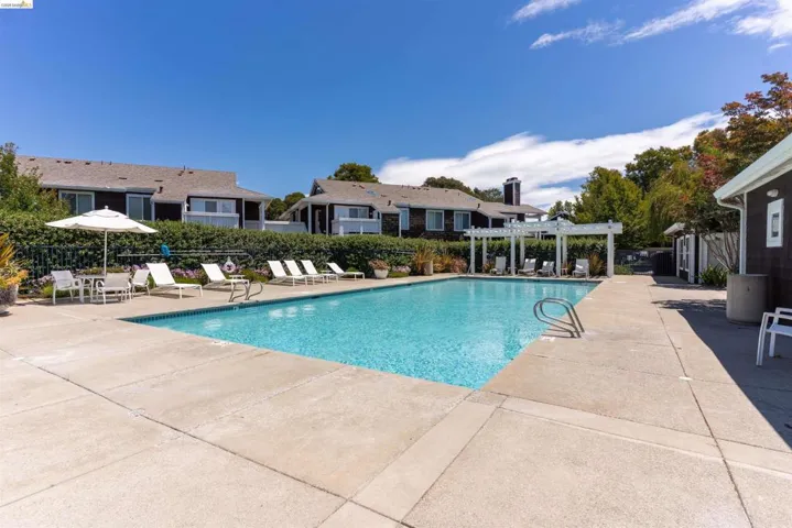 211 Bayside Ct, Richmond, California 94804