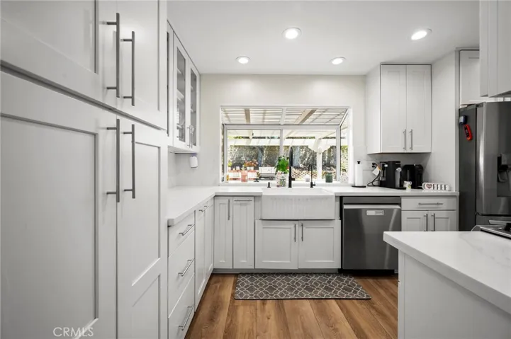 27184 Highlands Lane, Valencia, California 91354