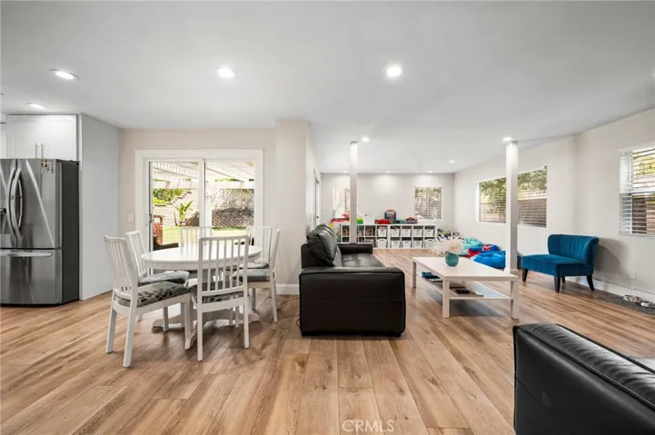 27184 Highlands Lane, Valencia, California 91354