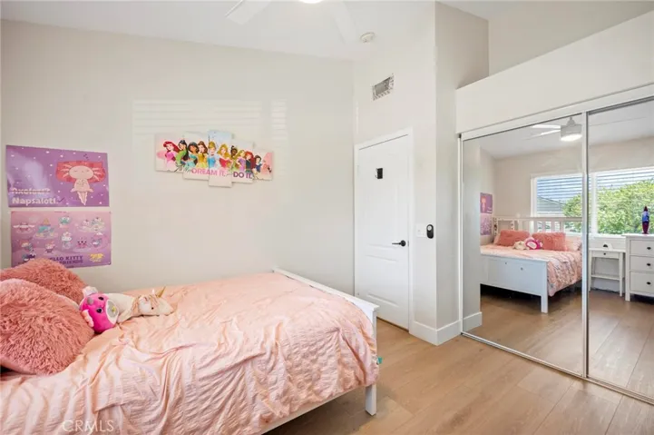 27184 Highlands Lane, Valencia, California 91354