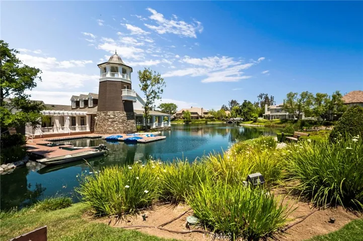 27184 Highlands Lane, Valencia, California 91354