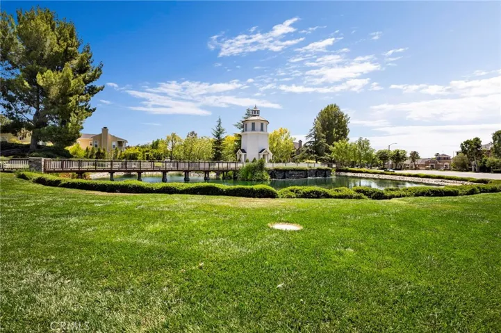 27184 Highlands Lane, Valencia, California 91354