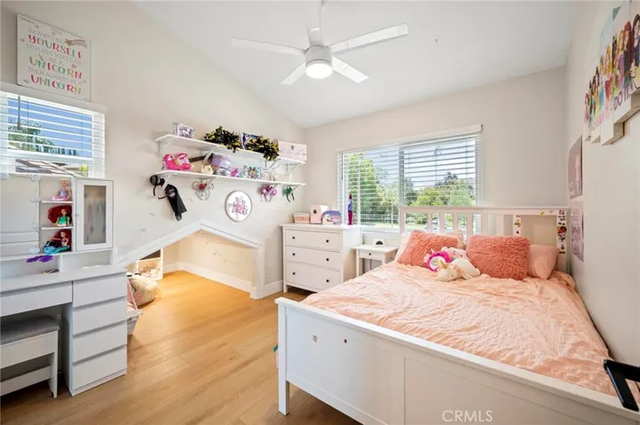 27184 Highlands Lane, Valencia, California 91354