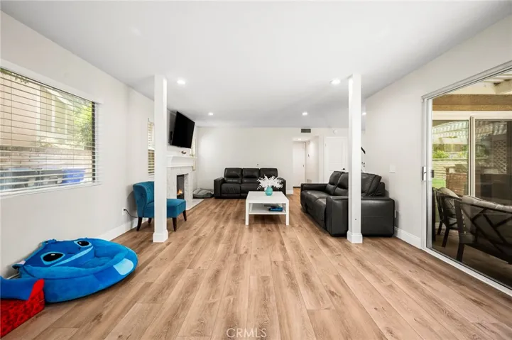 27184 Highlands Lane, Valencia, California 91354
