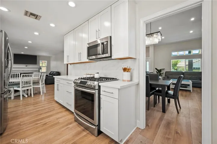 27184 Highlands Lane, Valencia, California 91354