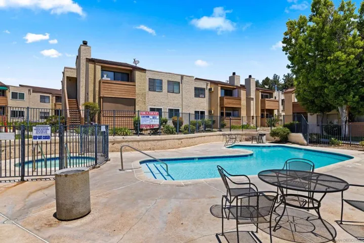 2920 Briarwood E7, Bonita, California 91902