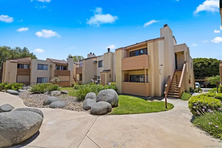 2920 Briarwood E7, Bonita, California 91902
