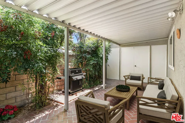 26834 Avenue Of The Oaks D, Newhall, California 91321