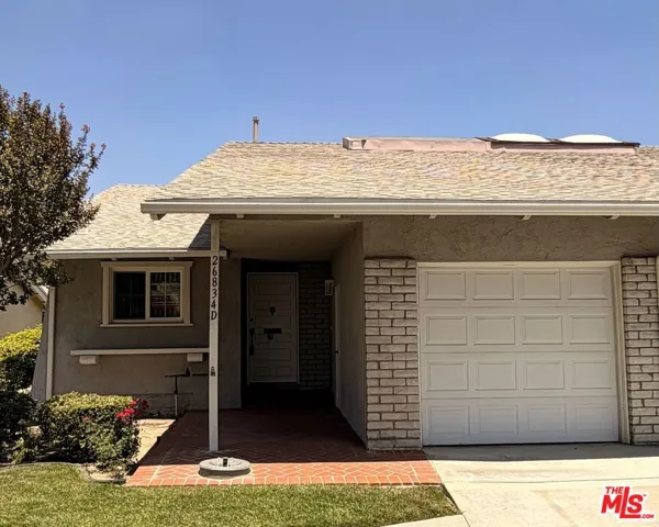26834 Avenue Of The Oaks D, Newhall, California 91321