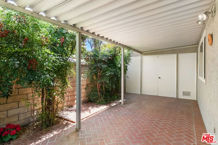 26834 Avenue Of The Oaks D, Newhall, California 91321