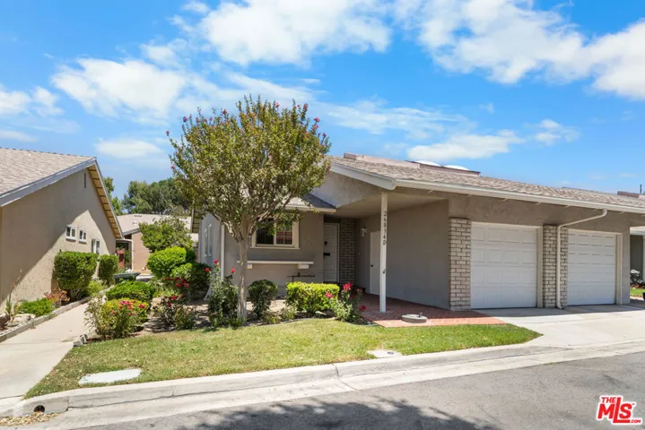 26834 Avenue Of The Oaks D, Newhall, California 91321