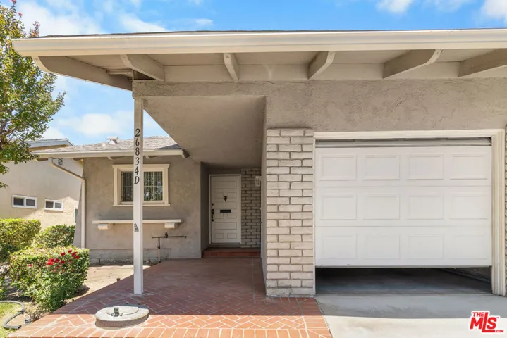 26834 Avenue Of The Oaks D, Newhall, California 91321