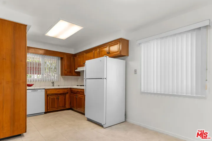 26834 Avenue Of The Oaks D, Newhall, California 91321