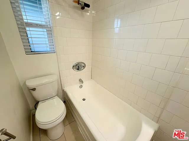 4360 1/2 Willow Brook Avenue, Los Angeles, California 90029
