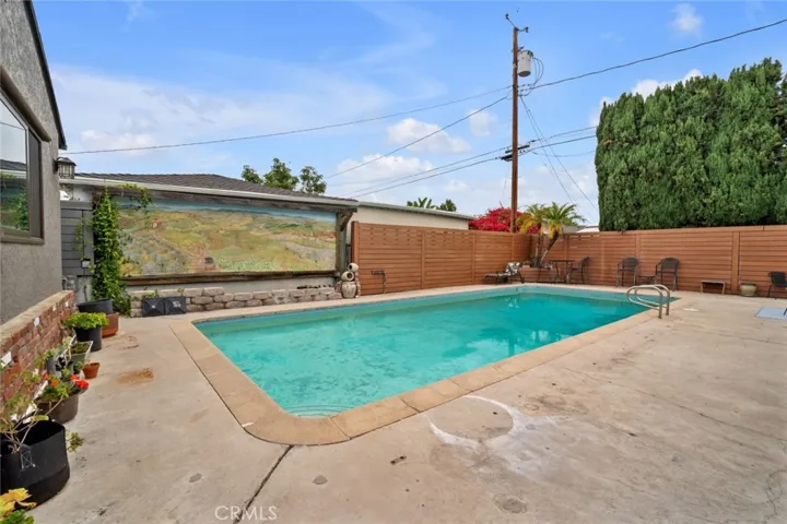322 S Lincoln Street, Burbank, California 91506