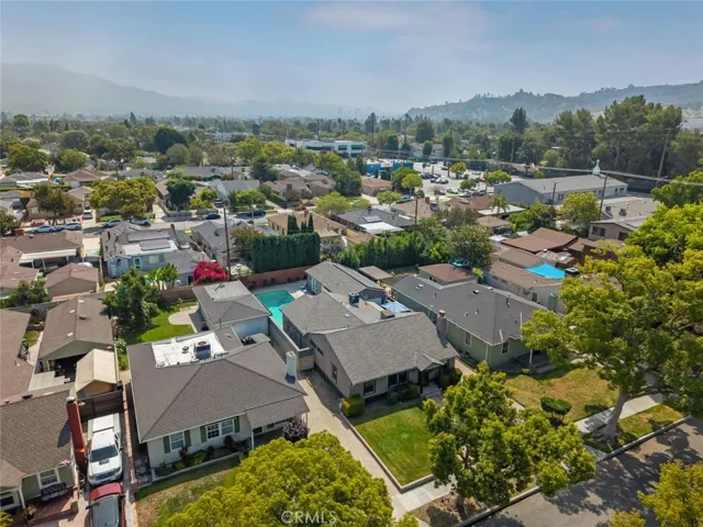 322 S Lincoln Street, Burbank, California 91506