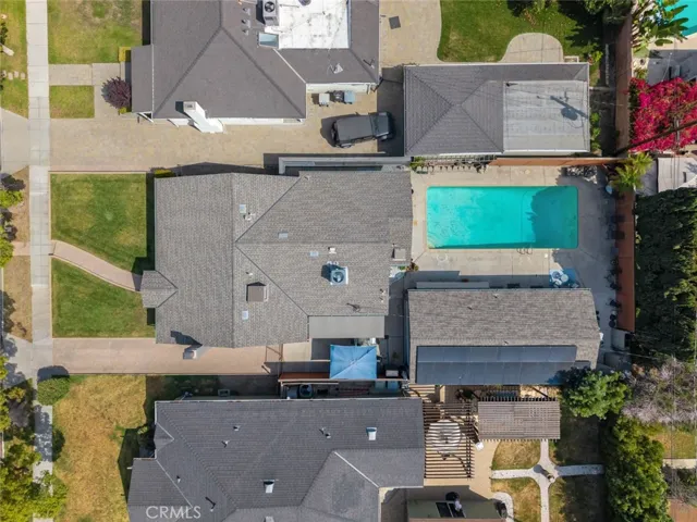 322 S Lincoln Street, Burbank, California 91506
