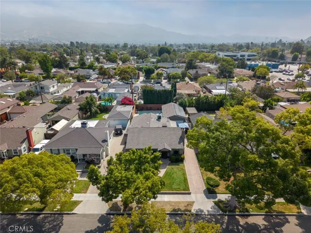 322 S Lincoln Street, Burbank, California 91506
