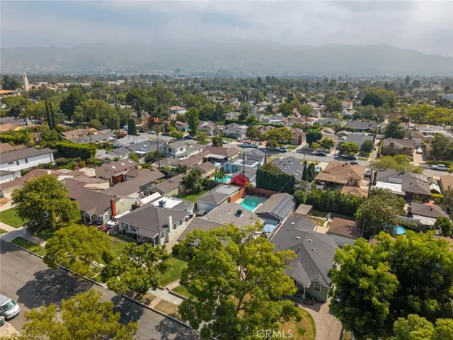 322 S Lincoln Street, Burbank, California 91506