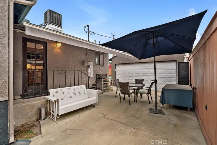322 S Lincoln Street, Burbank, California 91506