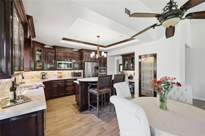 664 Manor Ridge Road, Santa Paula, California 93060