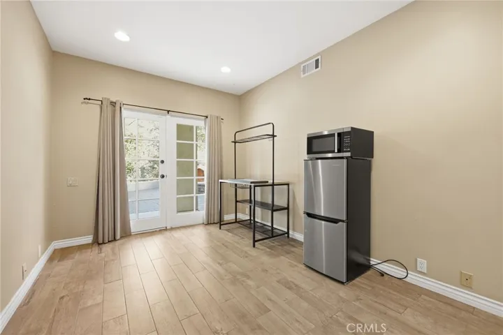 664 Manor Ridge Road, Santa Paula, California 93060