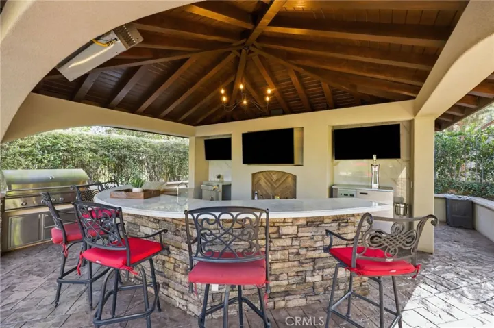 664 Manor Ridge Road, Santa Paula, California 93060