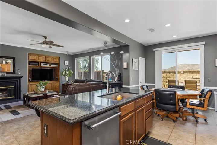 1180 Reisling, Perris, California 92571