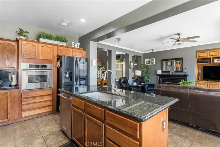 1180 Reisling, Perris, California 92571