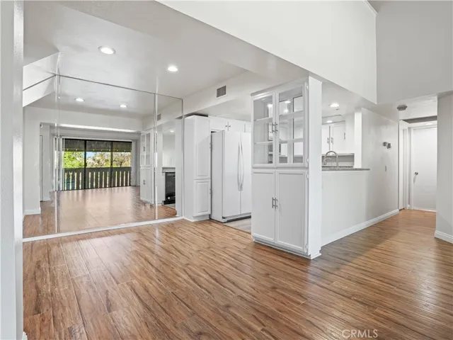 76 Country Mile Road, Pomona, California 91766