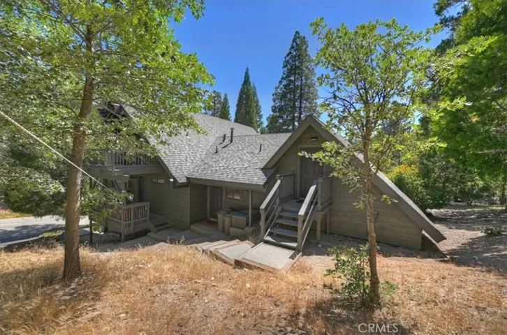499 Golf Course, Lake Arrowhead, California 92352
