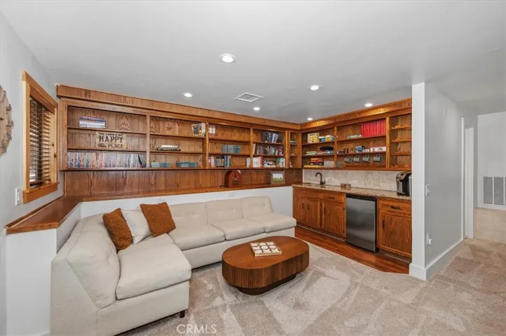 499 Golf Course, Lake Arrowhead, California 92352